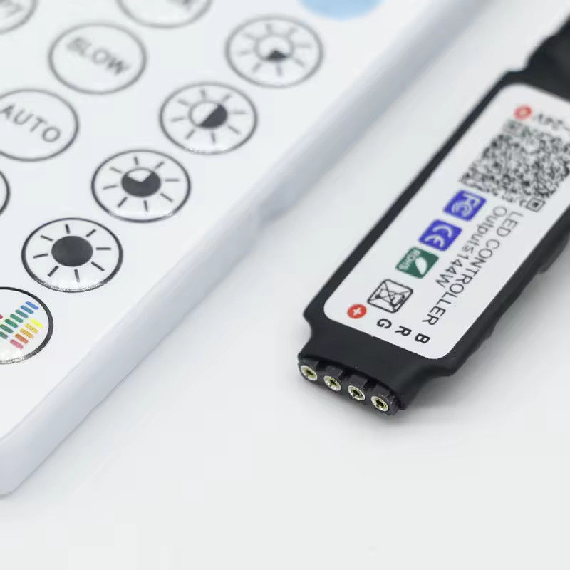 Smart LED 5V 44ekys RGB LED Strip controller wifi tuya APP USB Bluetooth dimmer luce striscia Controller for LED Strip